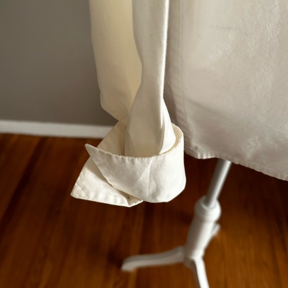 Moda Int. white French cuff button down - Picture 3 of 4